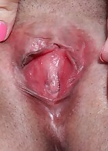 Mature amateur Penny Prite toying her older pussy.