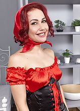 Sasha Sky Gorgeous Pinup