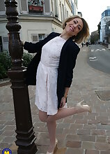 Horny French mature slut fucked up the ass