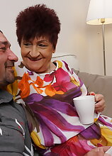 Naughty mature lady getting nasty