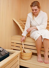 Lets have a look at an all female mature sauna