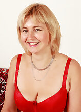 Natural titted Nella from AllOver30 showing off her mature sexy body