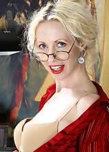 Mature office chick getting excited by us watching her undress