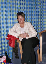 Unshaved German 51 year old housewife Susen starts masturbating during our naughty interview