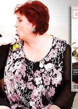 Curvy big breasted, big but stepmom Ivana loves to munch on her stepsons grapes and his hard cock!