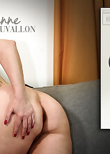 Masturbating Swiss MILF Cheyenne Duvallon with her big saggy tits gets an orgasm
