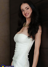 Silvia Sin is a skinny mom with a big pussy and has the urge to masturbate in bed