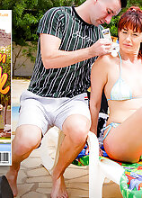MILF Sper Marie has vacation sex with the younger masseur