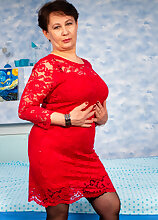 Nata is a horny cougar who happens to find a special toy to play with