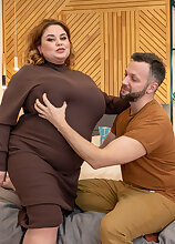 Hot anal sex with hot big breasted mom Anna Katz