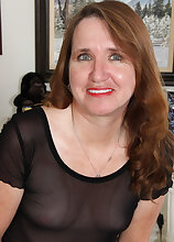 Terri Pazelli mature pleasure