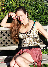 Josie Posie flashes outdoors
