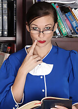 31 year old Sweetness from Allover30 makes reading more erotic
