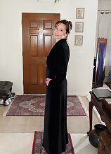 Horny 41 year old Celeste Carpenter showing off her mature ass