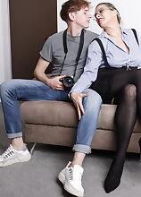 Fucking my 53 year old German Squirting stepMILF Alina during a photoshoot and make her cum