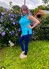 Mature.nl - Enjoy the beautiful big breasted MILF Tigger one last time before she retires