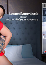 Mature.nl - Big breasted mom Laura Boomlock has an affair