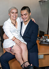 Mature.nl - Mature Midget Sara One is having sex with pretty toyboy Cris Angelo