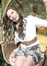 The Yardman, Mona And A Very Hairy Pussy